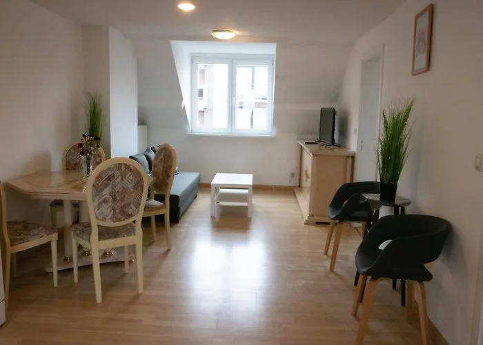 West Side Roses Apartment