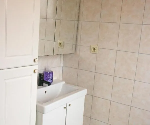 West Side Roses Ostend